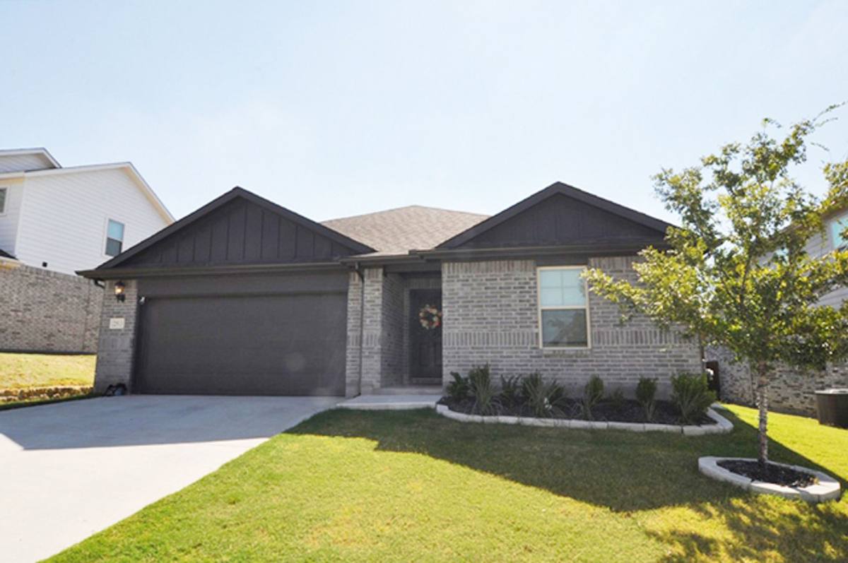 House for rent at 2513 Ponca Dr, Fort Worth, TX 76179