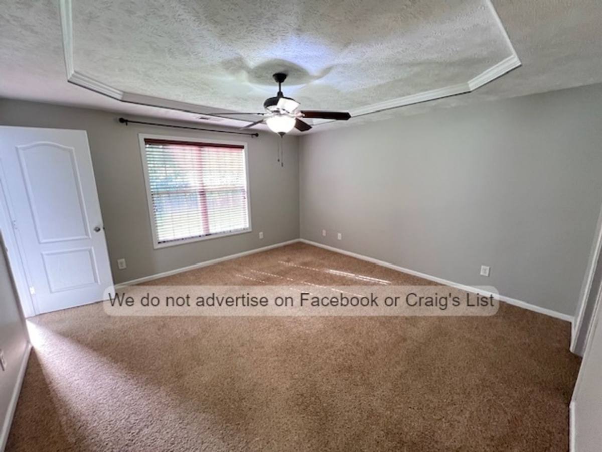 House for rent at 1233 Screech Owl Dr, Hope Mills, NC 28348