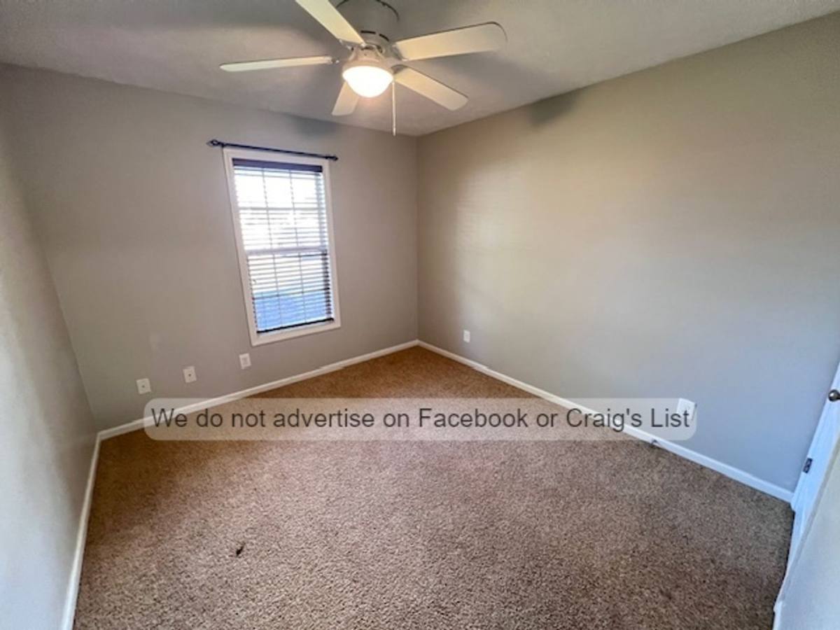 House for rent at 1233 Screech Owl Dr, Hope Mills, NC 28348