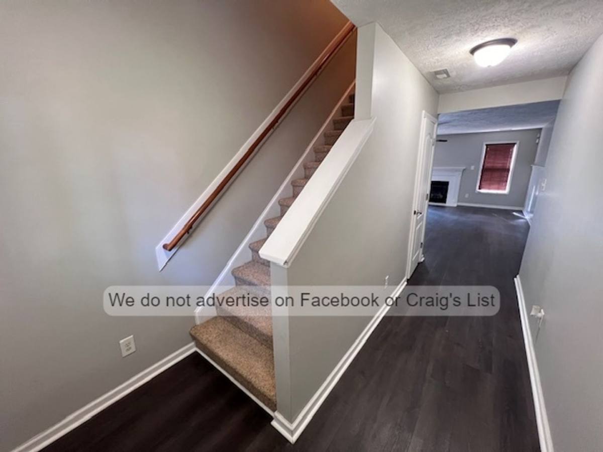 House for rent at 1233 Screech Owl Dr, Hope Mills, NC 28348