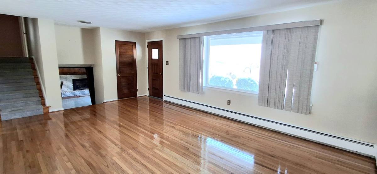 House for rent at 10 Carson Lane, Red Lion, PA 17356