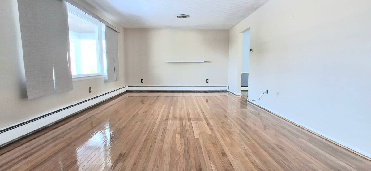 House for rent at 10 Carson Lane, Red Lion, PA 17356