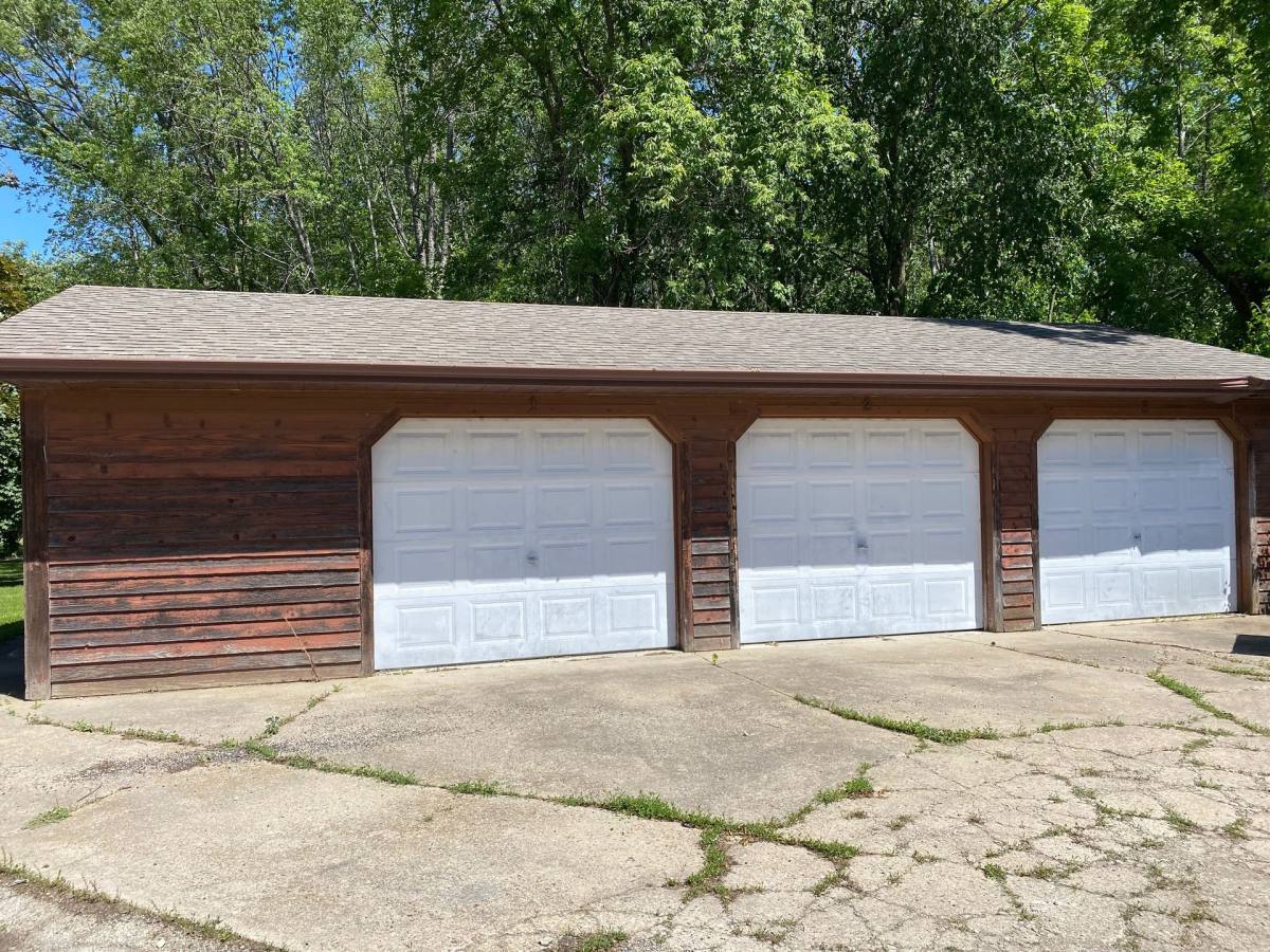 Apartment for rent at 5165 Cheney Dr, South Beloit, IL 61080