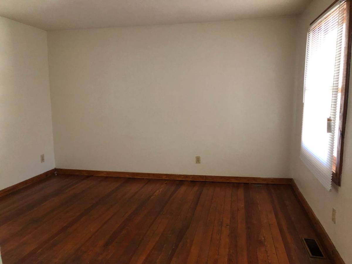 Apartment for rent at 204 E 16th St, Bloomington, IN 47408