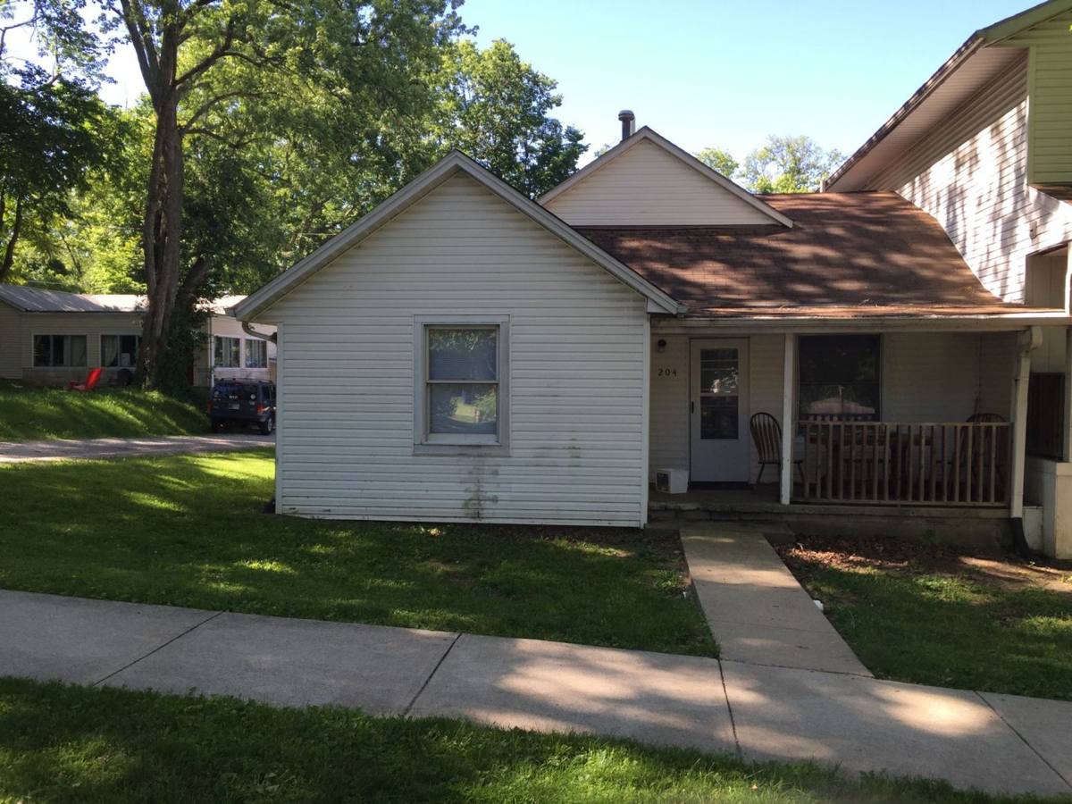 Apartment for rent at 204 E 16th St, Bloomington, IN 47408