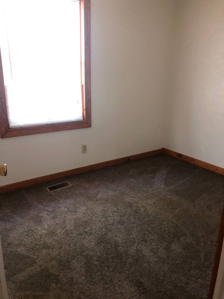 Apartment for rent at 204 E 16th St, Bloomington, IN 47408