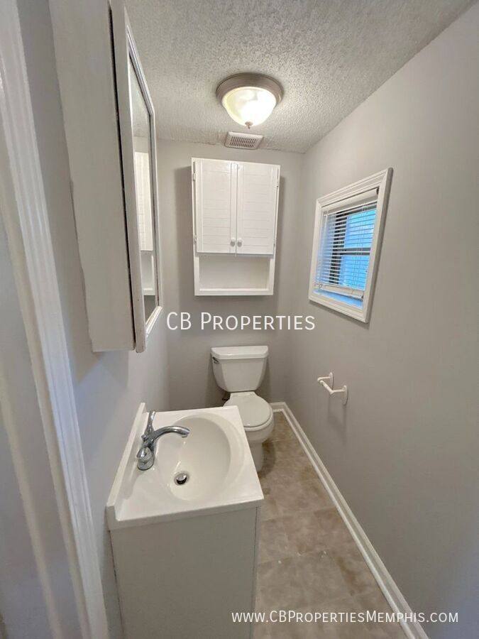 House for rent at 5457 Millbranch Rd, Memphis, TN 38116