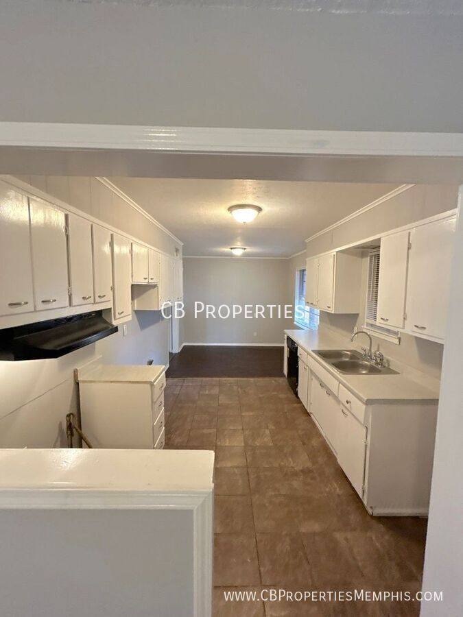 House for rent at 5457 Millbranch Rd, Memphis, TN 38116