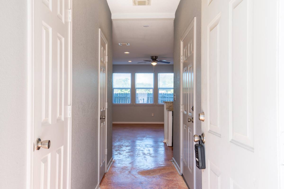 Apartment for rent at 6918 Crestway Dr #2, San Antonio, TX 78239