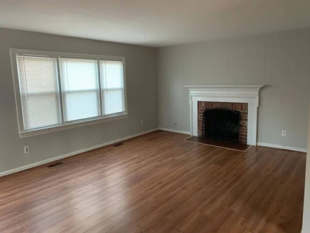 House for rent at 10 Mammoth Oak Rd, Newport News, VA 23606