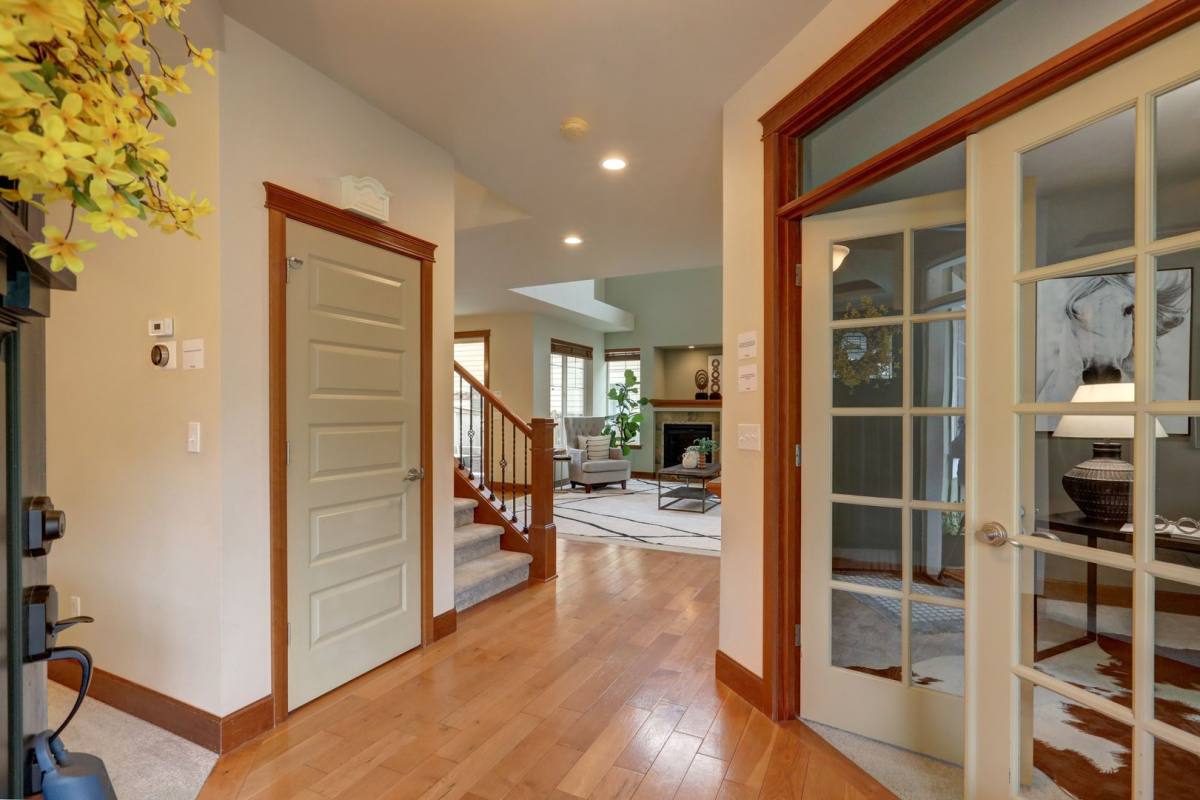 House for rent at 8827 NE 148th Place, Kenmore, WA 98028