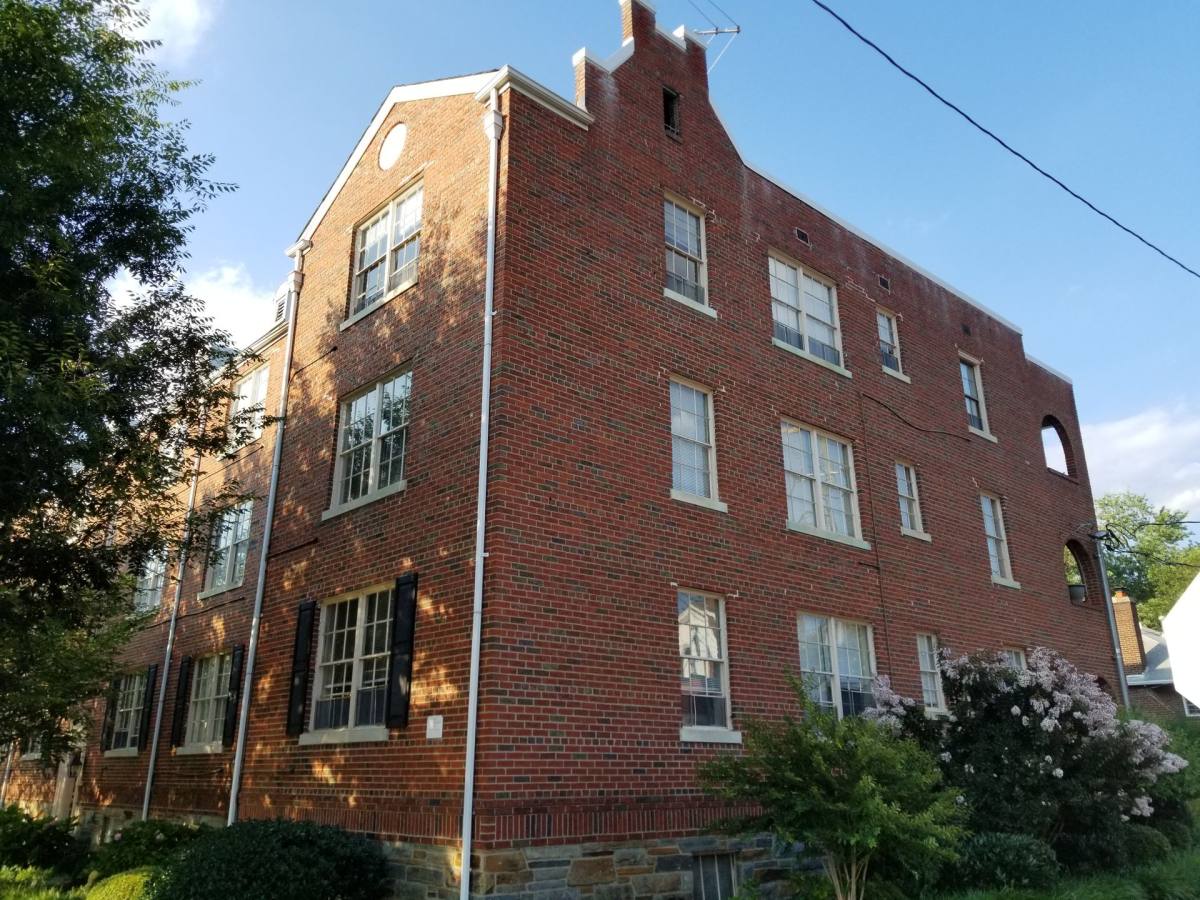 Apartment for rent at 2701-2705 Mount Vernon Ave, Alexandria, VA 22301