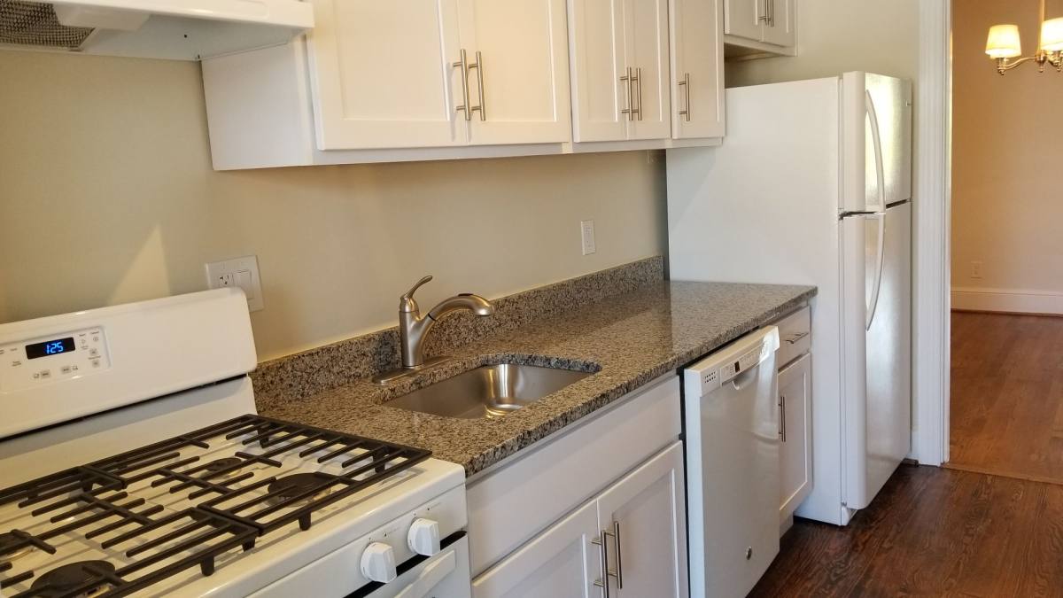 Apartment for rent at 2701-2705 Mount Vernon Ave, Alexandria, VA 22301