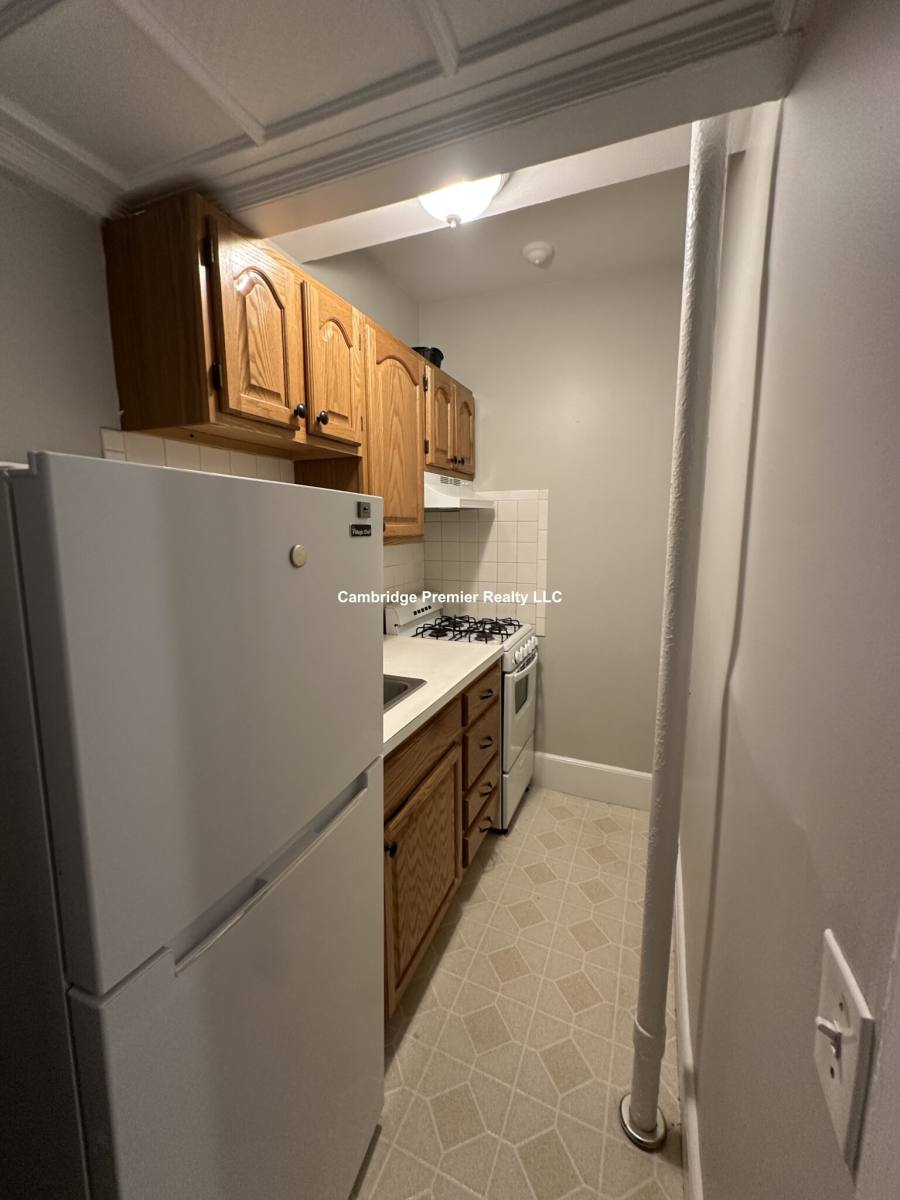 Apartment for rent at 156 Summer St #101, Somerville, MA 02143