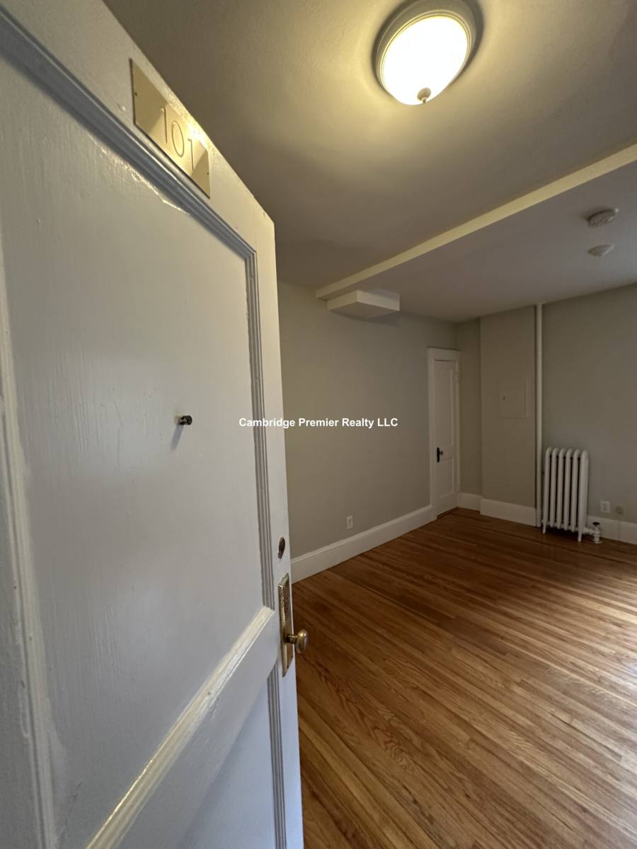Apartment for rent at 156 Summer St #101, Somerville, MA 02143
