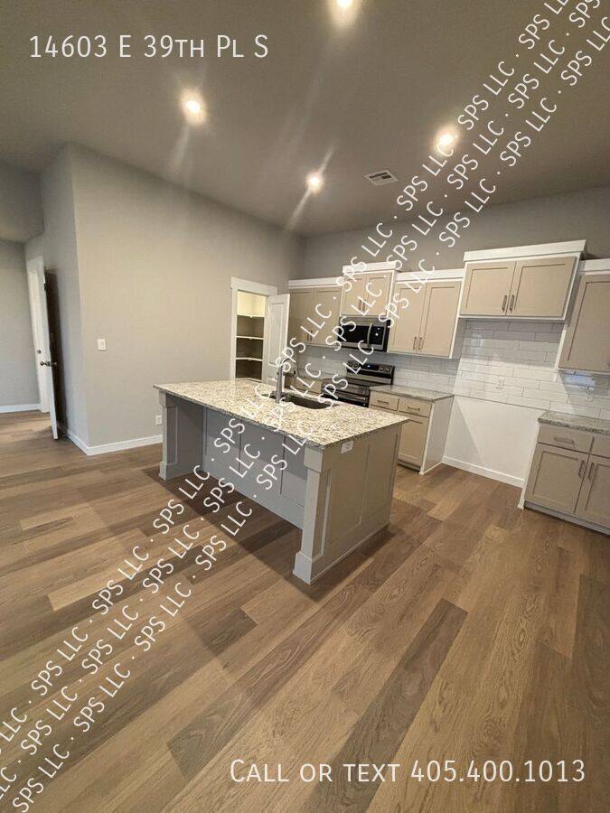 House for rent at 14603 E 39th Place S, Tulsa, OK 74134