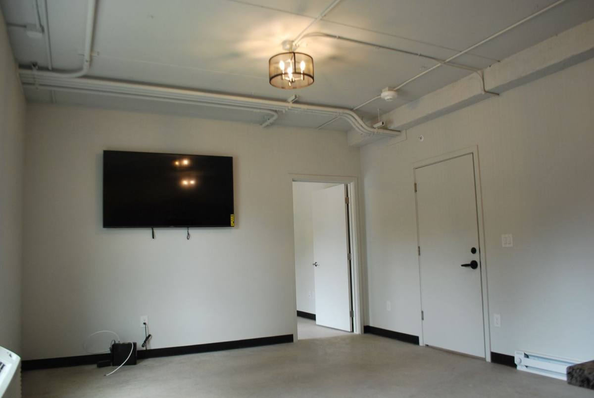 Apartment for rent at 1219 34th St, Des Moines, IA 50311