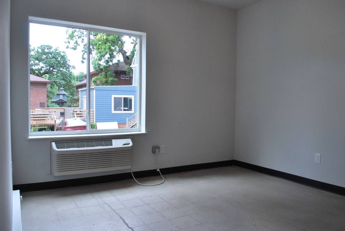 Apartment for rent at 1219 34th St, Des Moines, IA 50311