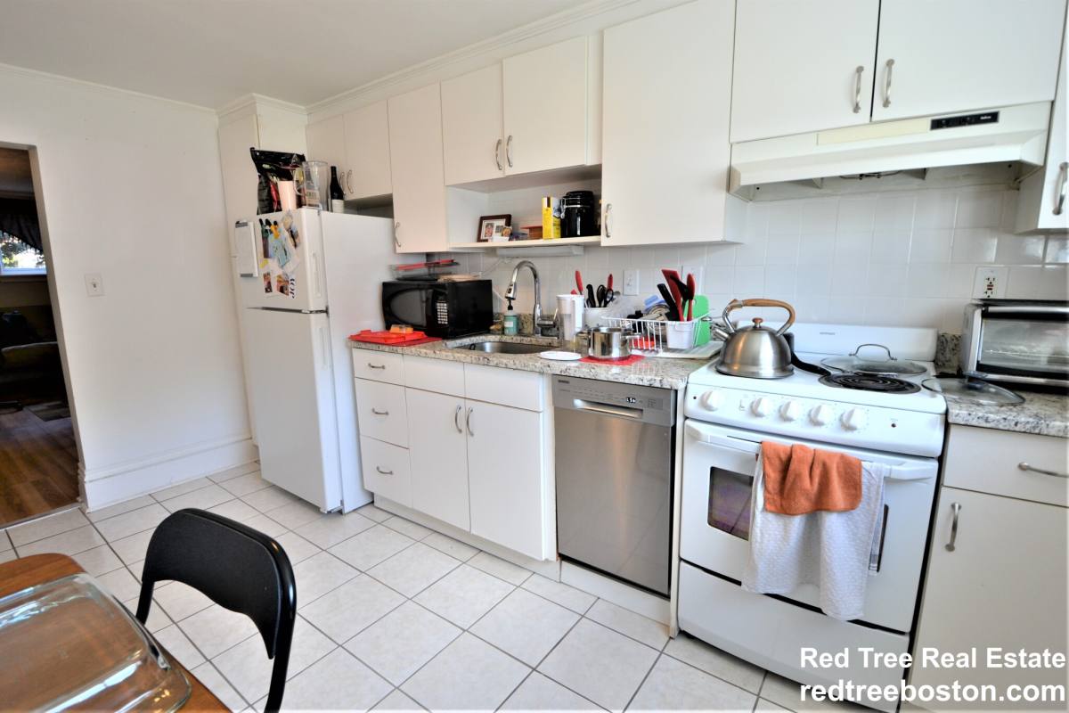 Apartment for rent at 58 Bryon Rd #1, Chestnut Hill, MA 02467