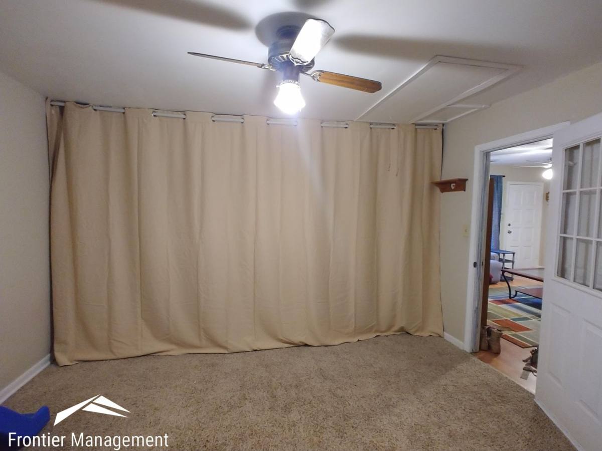House for rent at 2417 Galloway Dr, Manhattan, KS 66502