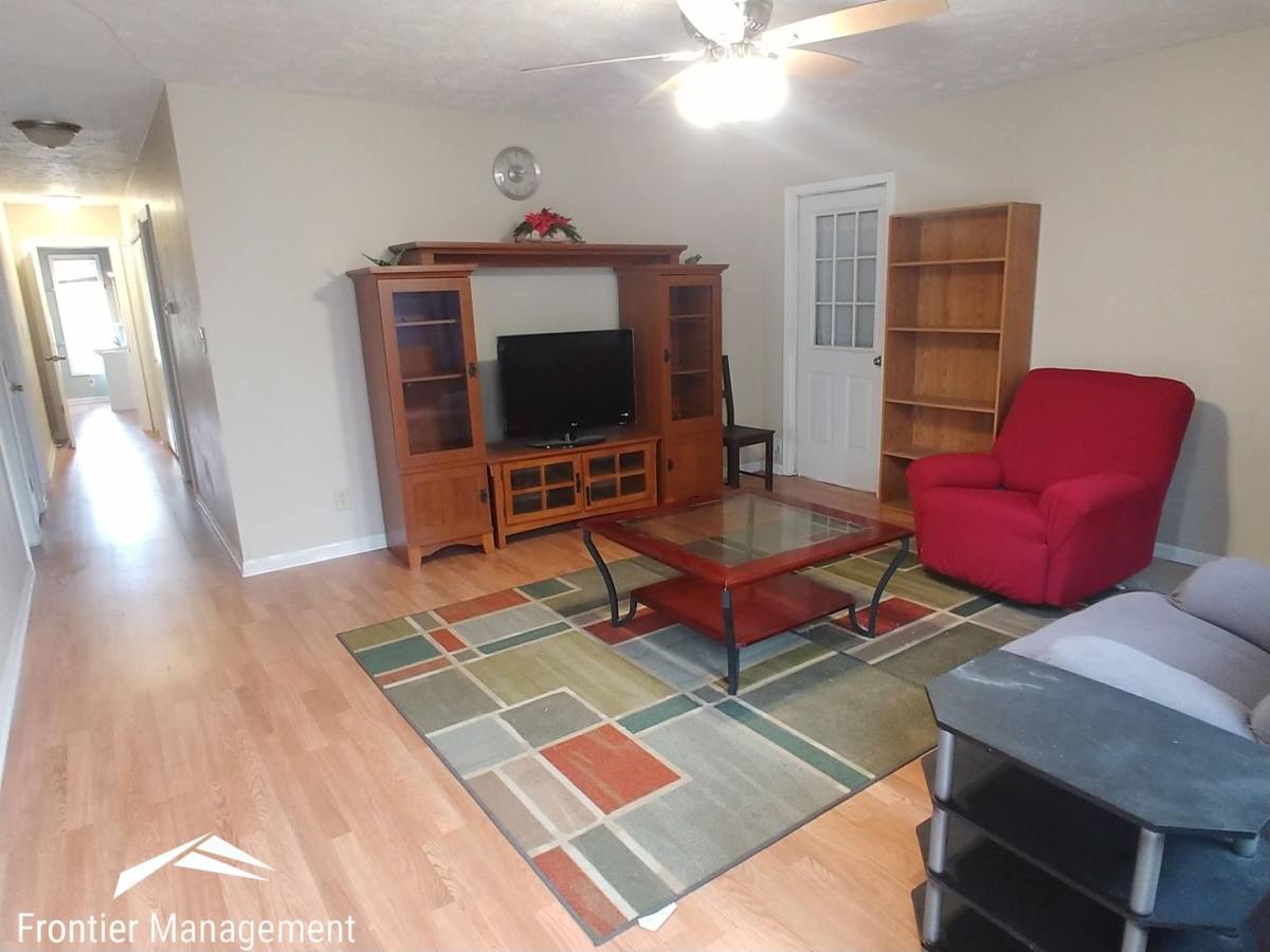 House for rent at 2417 Galloway Dr, Manhattan, KS 66502