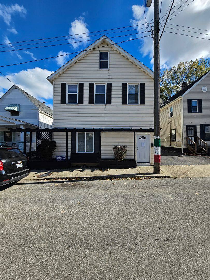 Apartment for rent at 1327 W 67th St, Cleveland, OH 44102