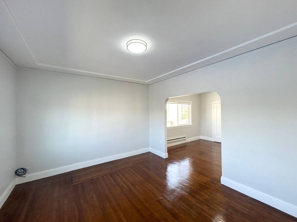 Apartment for rent at 34 13th St, Richmond, CA 94801