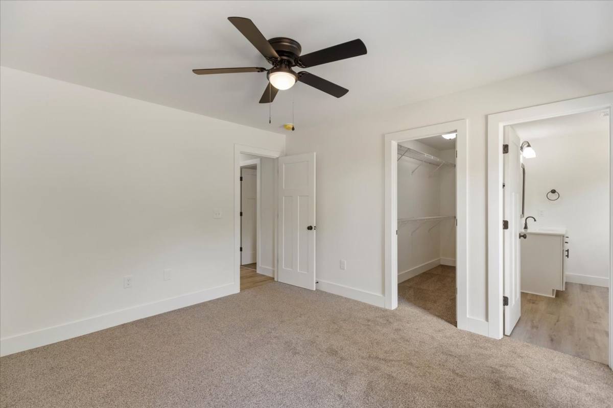Townhouse for rent at 2 Arlington Rd, Greer, SC 29651