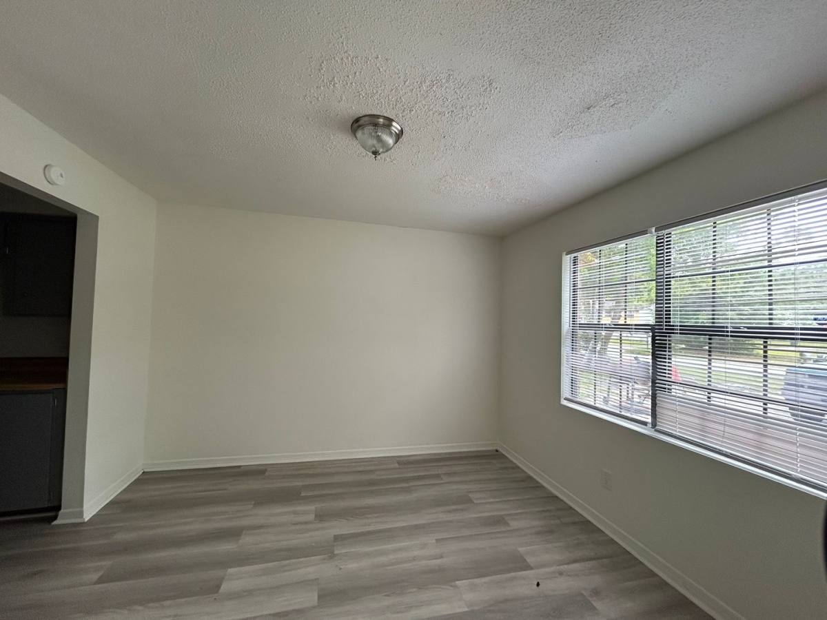 Townhouse for rent at 818 Lesa St, Hinesville, GA 31313