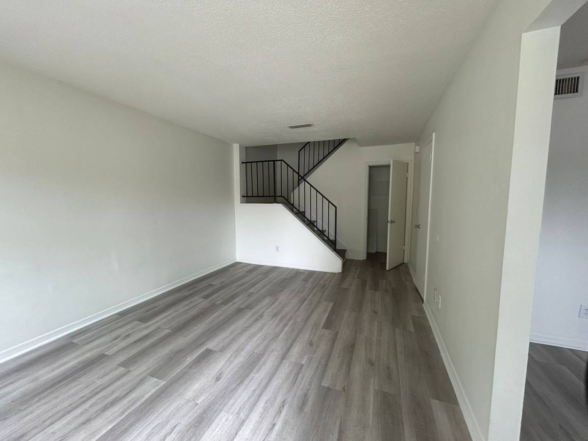 Townhouse for rent at 818 Lesa St, Hinesville, GA 31313