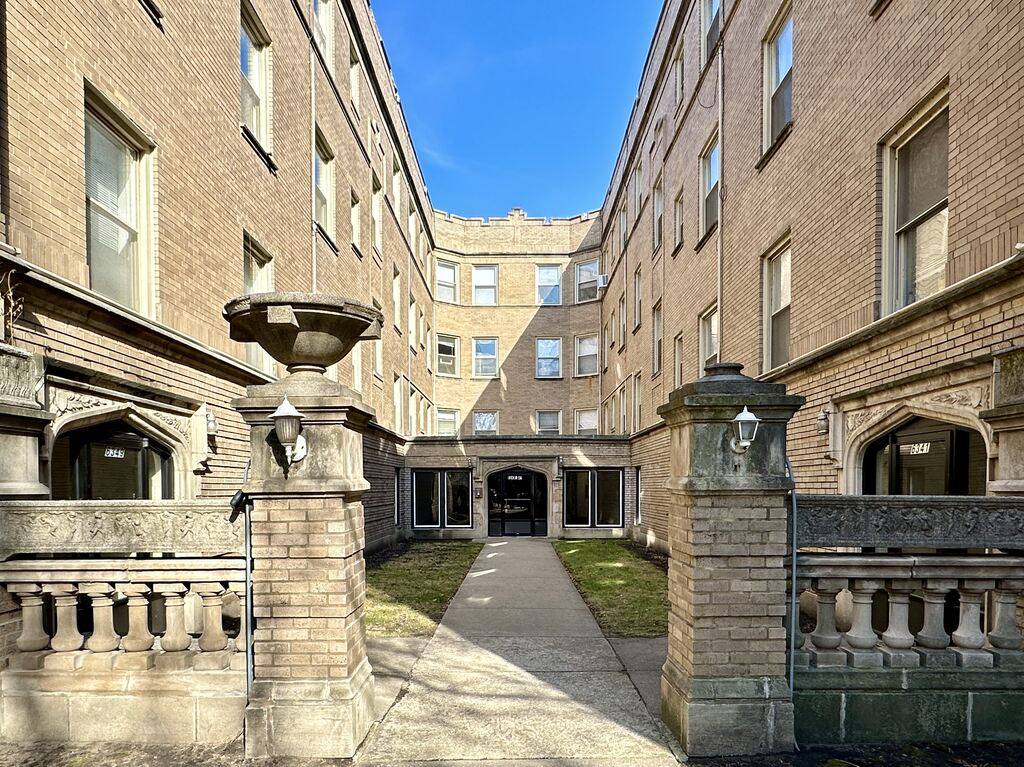 Apartment for rent at 6339 Magnolia #AW8, Chicago, IL 60660