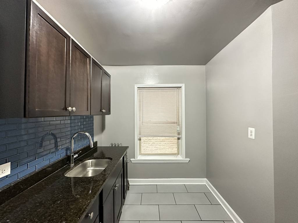 Apartment for rent at 6341 Magnolia #A3, Chicago, IL 60660
