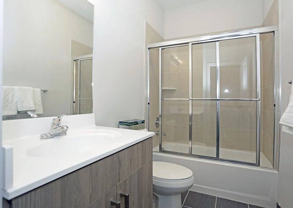 Apartment for rent at 406 Westminster Ave, Elizabeth, NJ 07208