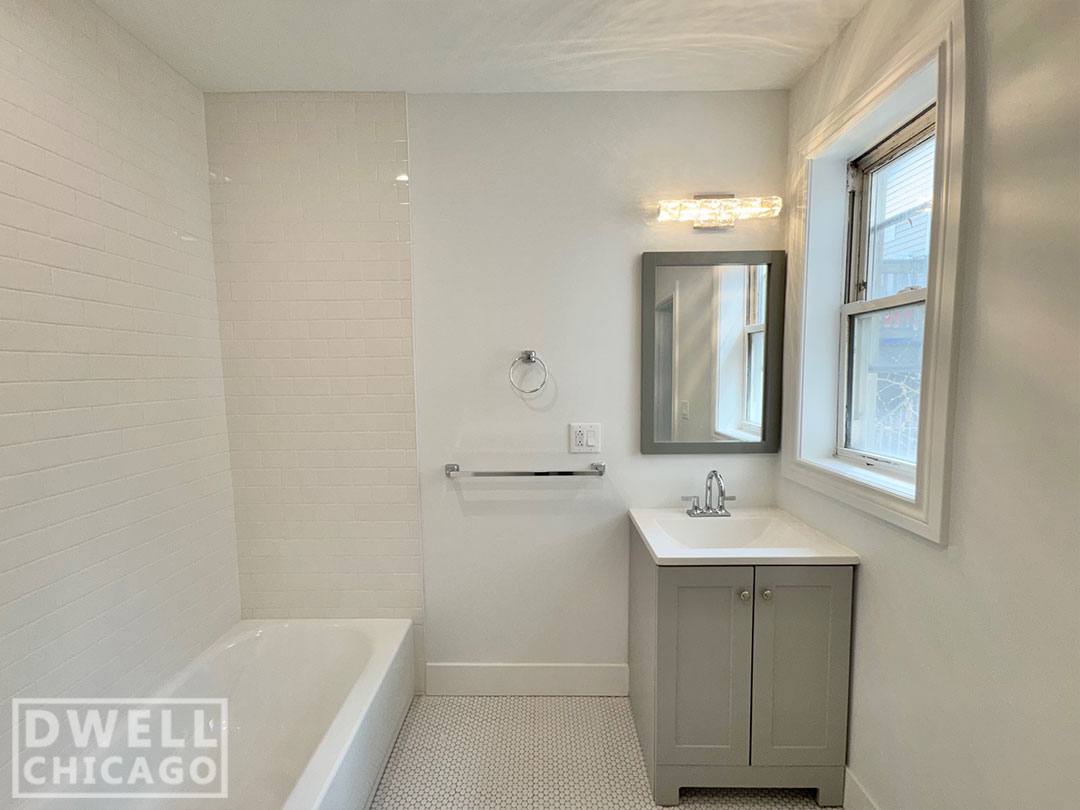 Apartment for rent at 1546 W Walton #1R, Chicago, IL 60642