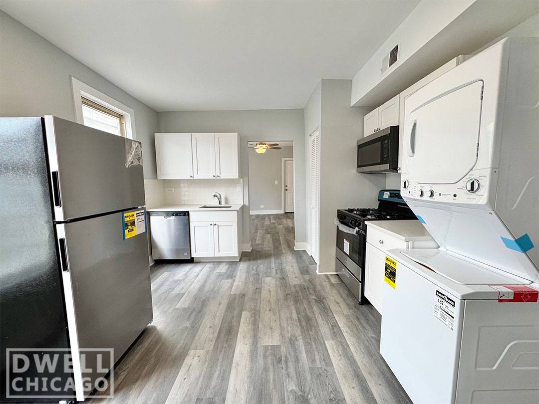 Apartment for rent at 1546 W Walton #1R, Chicago, IL 60642