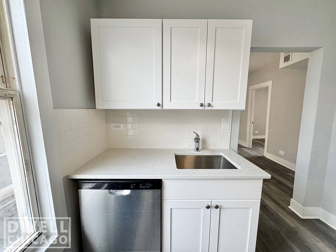 Apartment for rent at 1546 W Walton #1R, Chicago, IL 60642