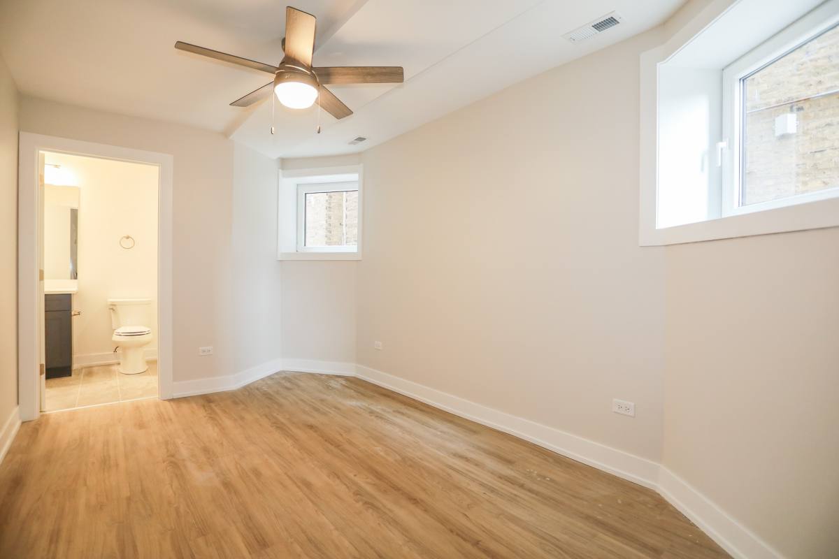 Condo for rent at 2230 W Wilson Ave #G, Chicago, IL 60625