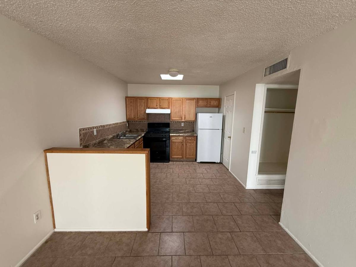 Apartment for rent at 5425 E 30th St, Tucson, AZ 85711