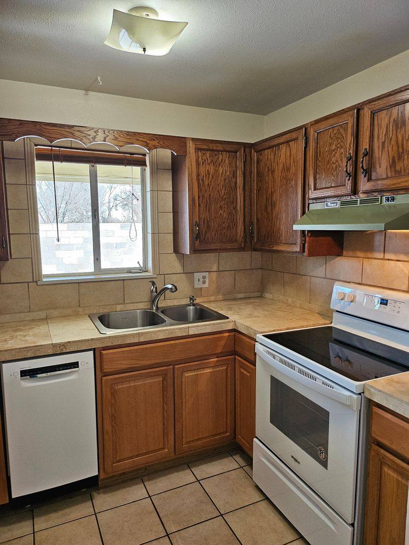 Apartment for rent at 745 McCarthy Blvd, Pueblo, CO 81005