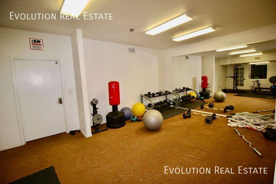 Apartment for rent at 5302 E Van Buren #3019, Phoenix, AZ 85008