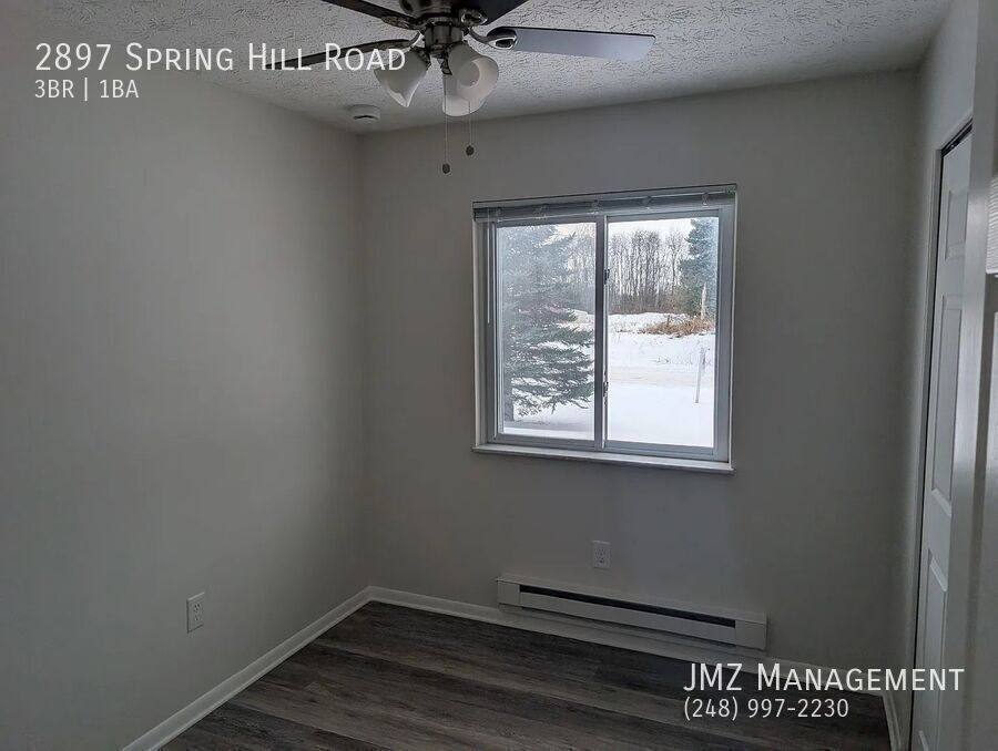 House for rent at 2897 Spring Hill Rd, Howell, MI 48843