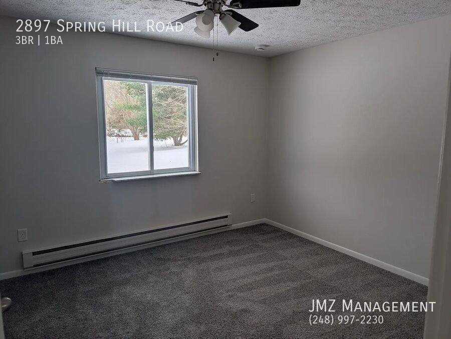 House for rent at 2897 Spring Hill Rd, Howell, MI 48843