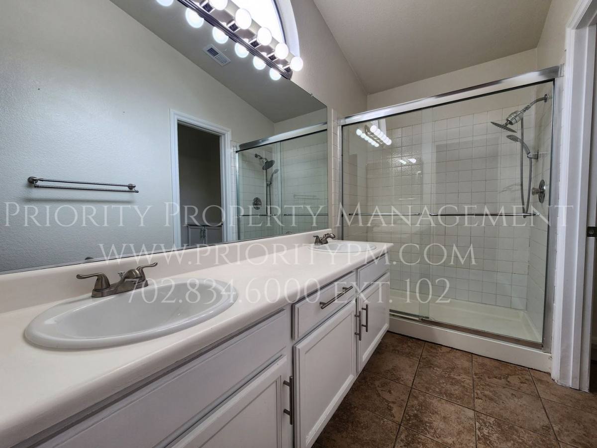 House for rent at 7217 Sun Cove Circle, Las Vegas, NV 89128