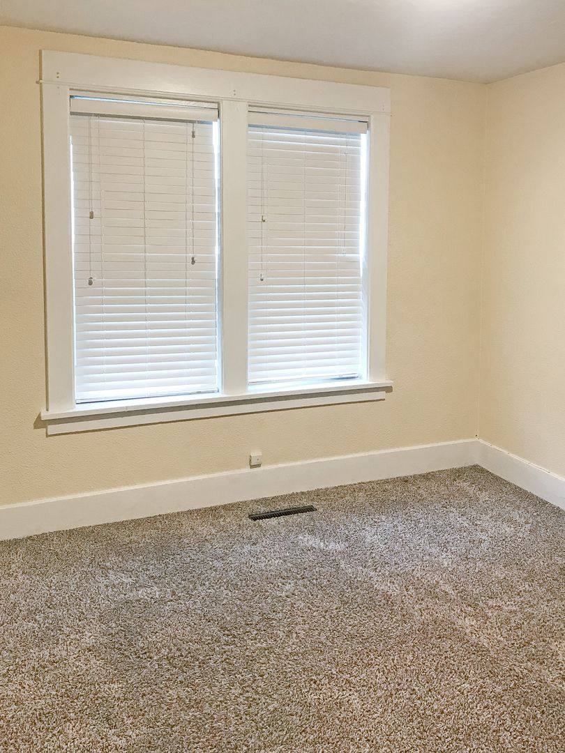 Apartment for rent at 3824 S Park Ave, Tacoma, WA 98418