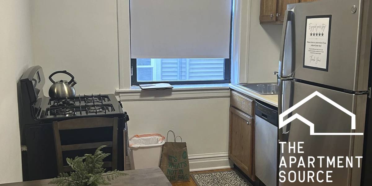 Apartment for rent at 1911 W Larchmont Ave #1B, Chicago, IL 60613