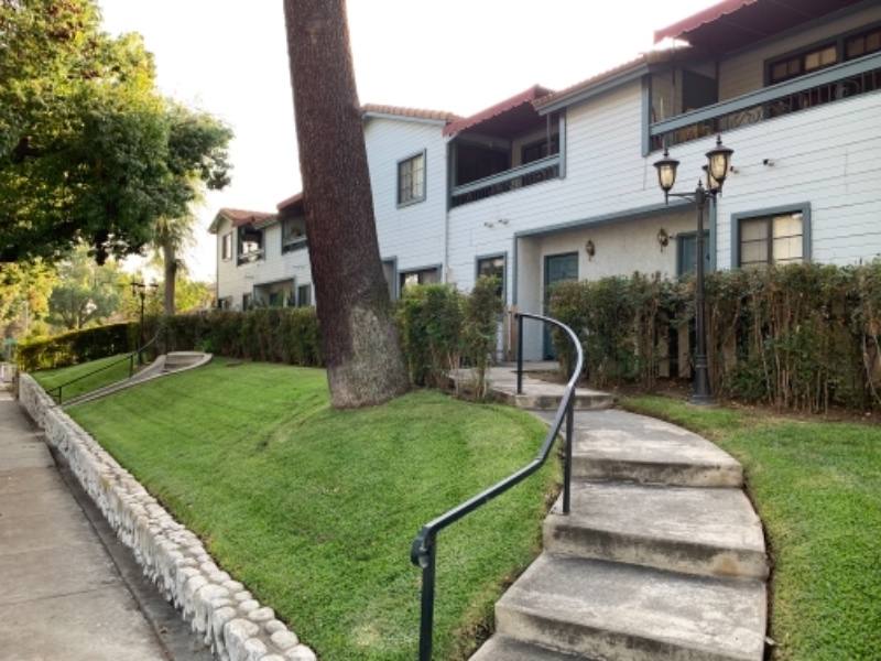Condo for rent at 1255 N Los Robles Ave #3, Pasadena, CA 91104