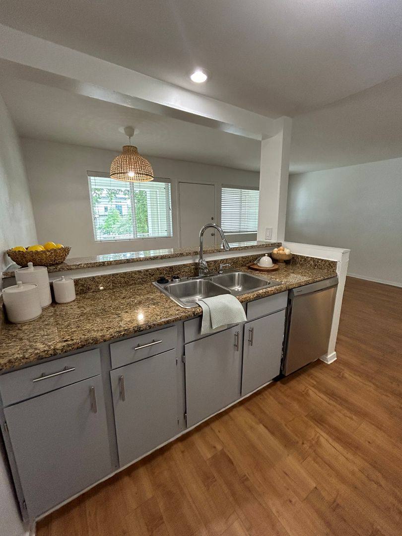 Apartment for rent at 1610 Enfield Rd, Austin, TX 78703