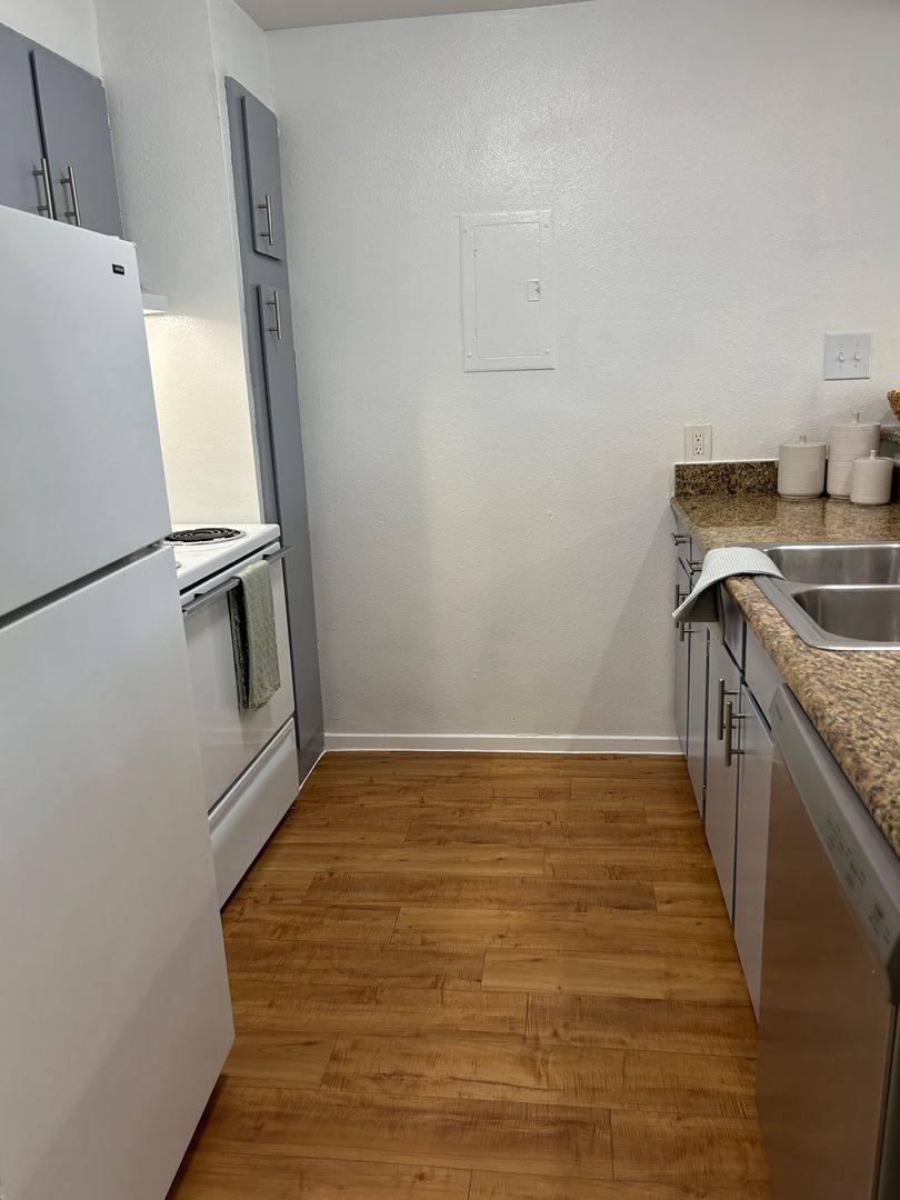 Apartment for rent at 1610 Enfield Rd, Austin, TX 78703