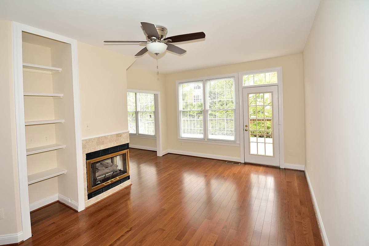 Townhouse for rent at 9425 Van Arsdale Dr, Vienna, VA 22181