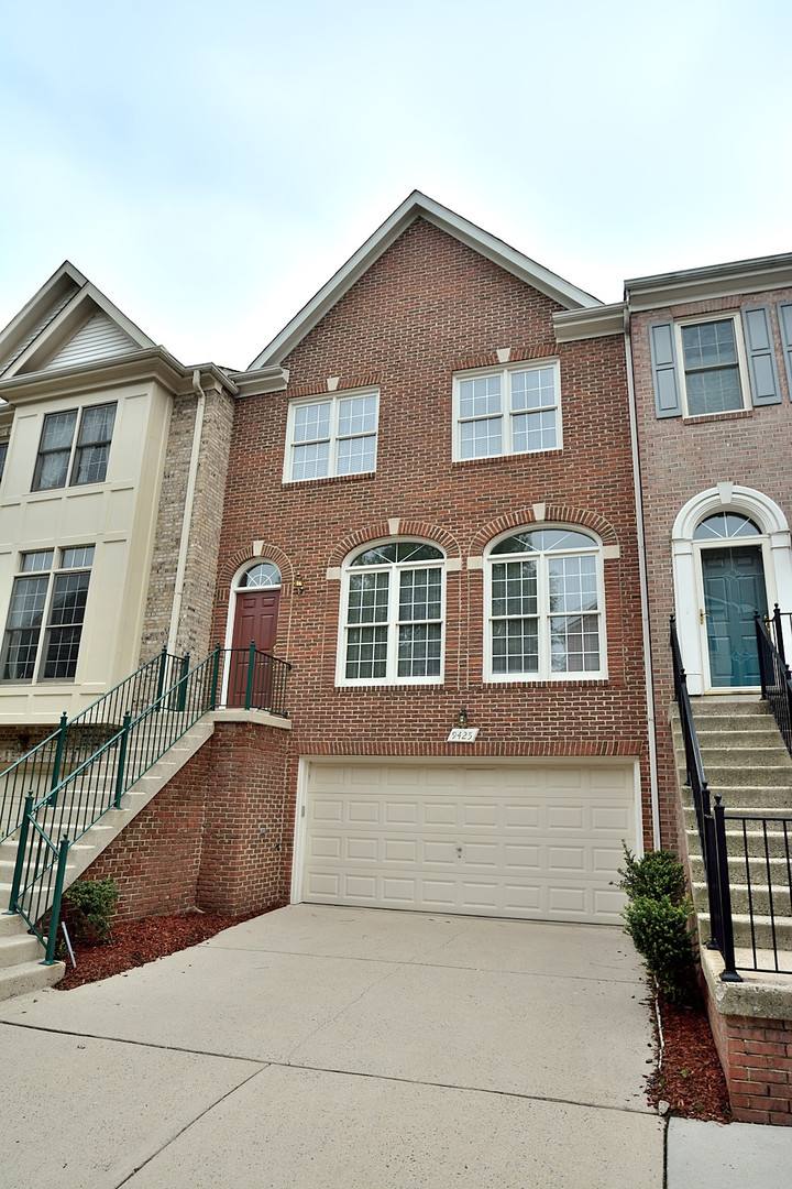 Townhouse for rent at 9425 Van Arsdale Dr, Vienna, VA 22181